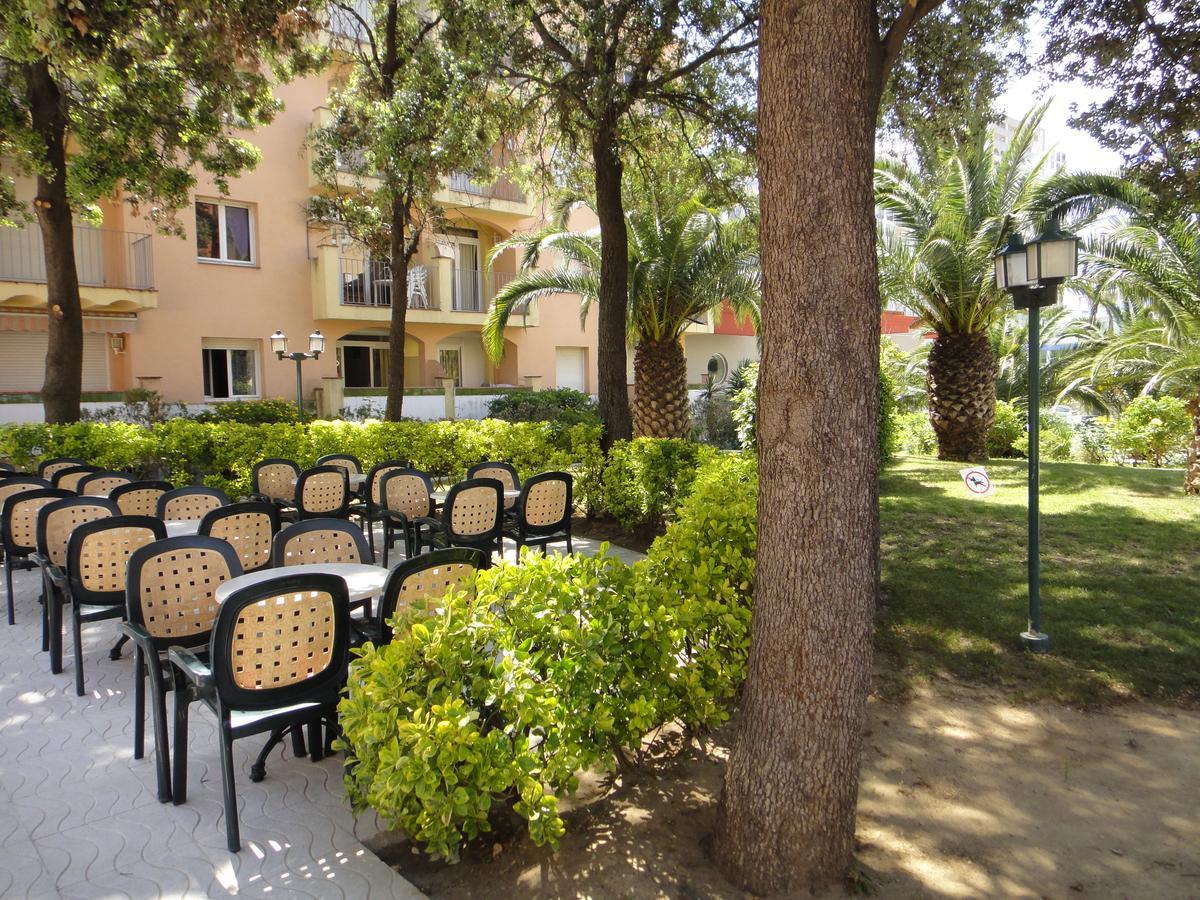 Bertur Gran Reserva Comte Empuries เอมปูเรียบราบา ภายนอก รูปภาพ